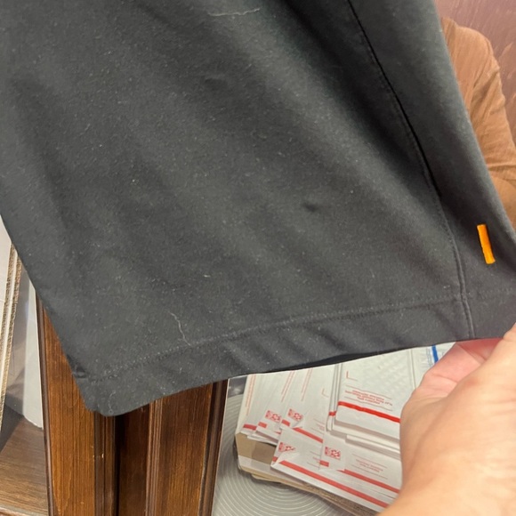 Lucy Everyday Wear Black Capri Activewear Pants - Picture 3 of 10